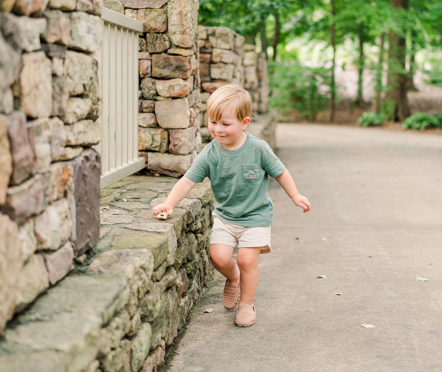 Greensboro, NC Family Photographer, Ryan Harden, Reidsville NC.  Little boy in shorts and t-shirt 