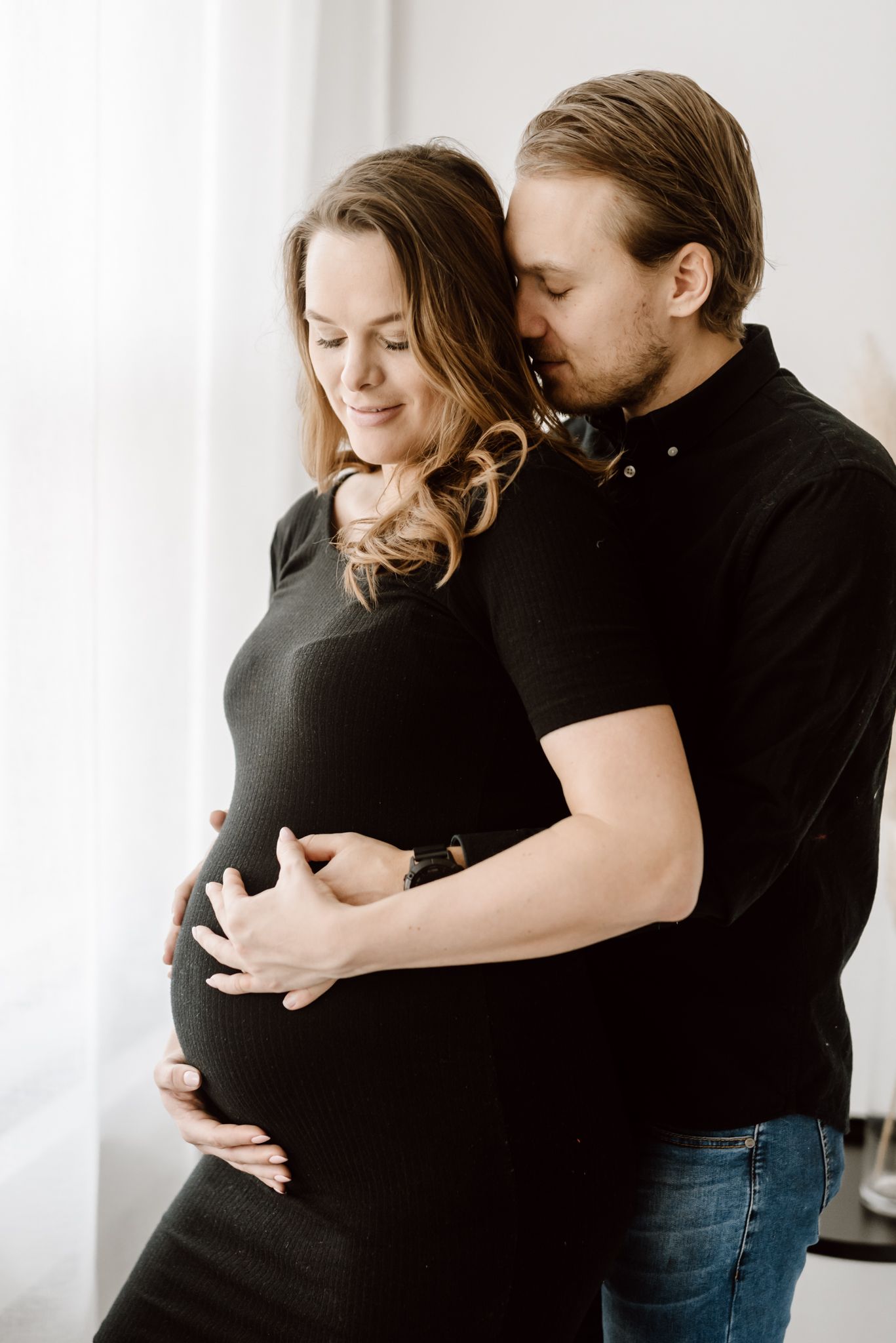 Raskaus, raskauskuvaus, vauvakuvaus, perhekuvaus, äitiys, raskaana oleva, vastasyntyneen kuvaus, newbornkuvaus