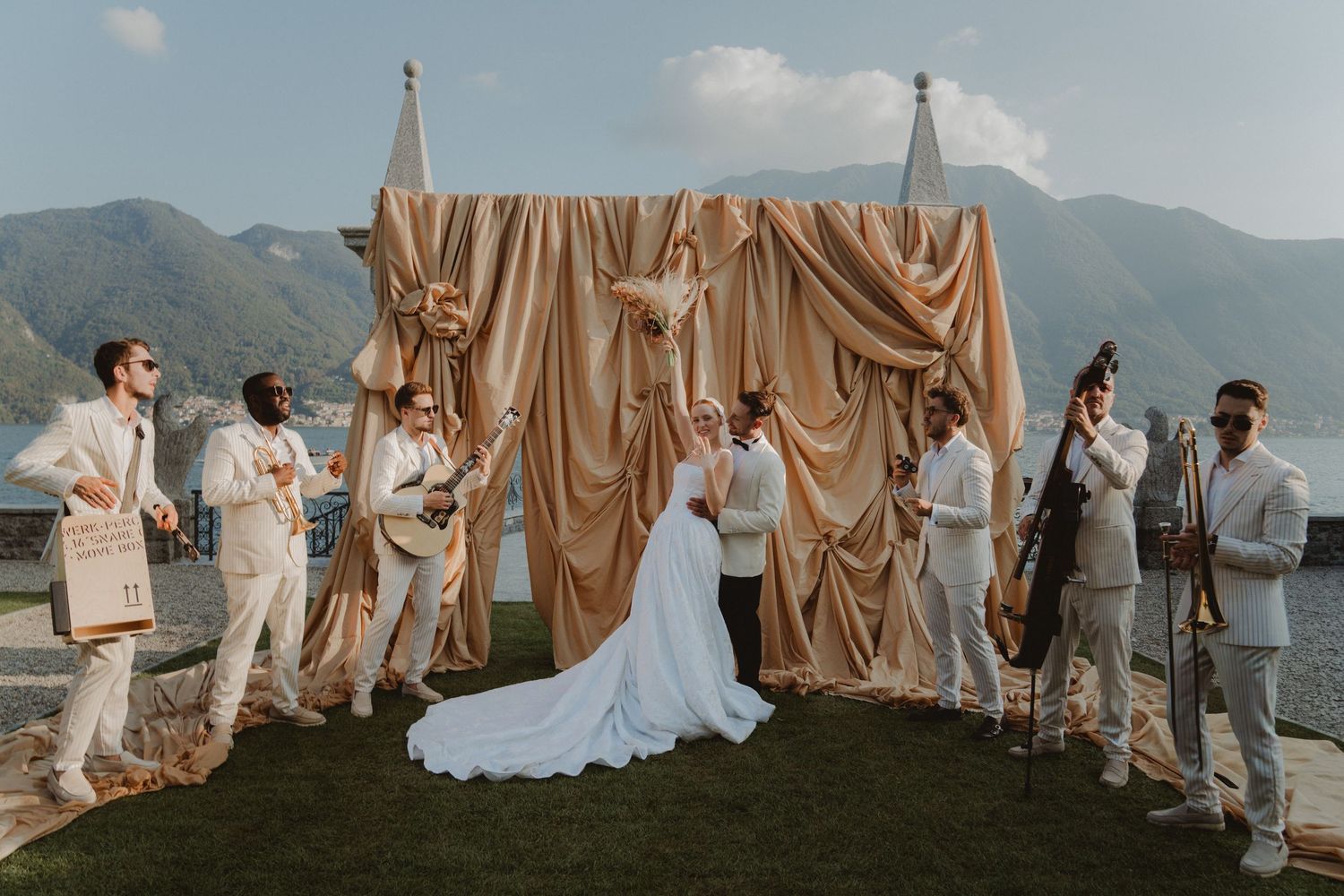 Elegant wedding ceremony overlooking Lake Como