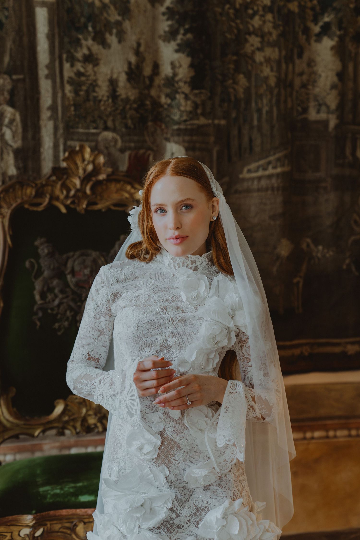 ritratto della sposa sul lago di Como in Villa Blabiano