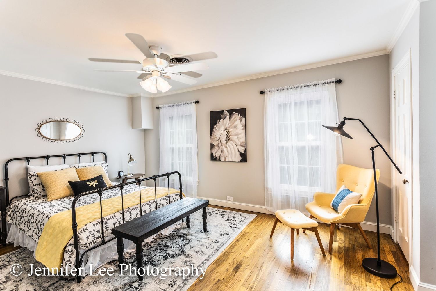 Magnolia Chip & Joanna Gaines Fixer Upper home real estate photoshoot