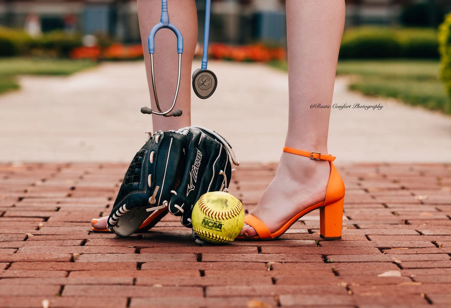 Senior photographer