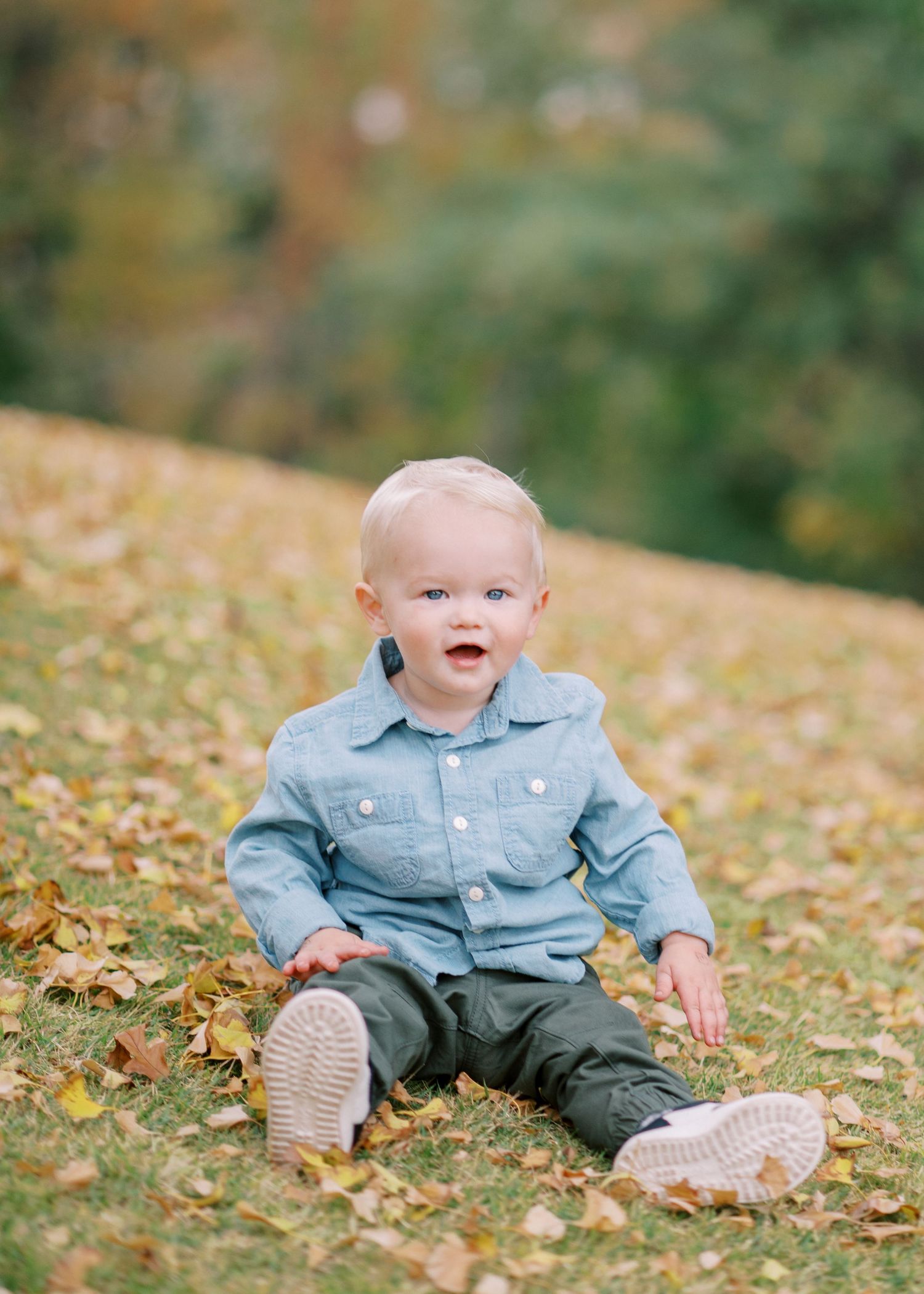 Birmingham, Alabama portrait and family photographer Emily Cone Photography. Film and digital photography. Fall mini session. Southeast