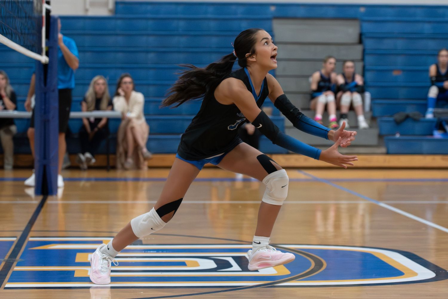 volleyball dive