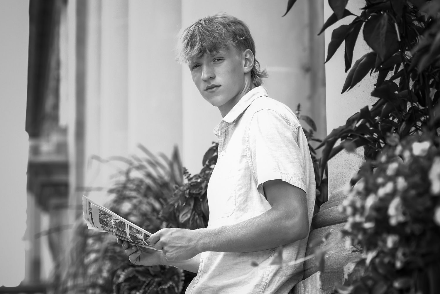 black and white senior sessions