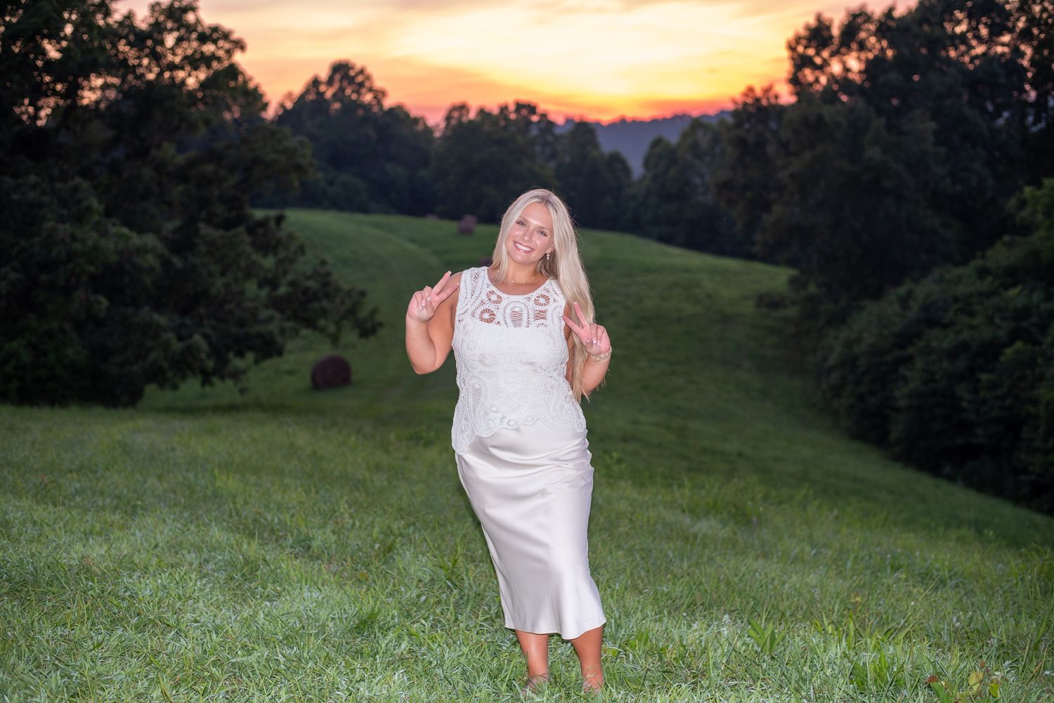 Sunset senior portrait in the country