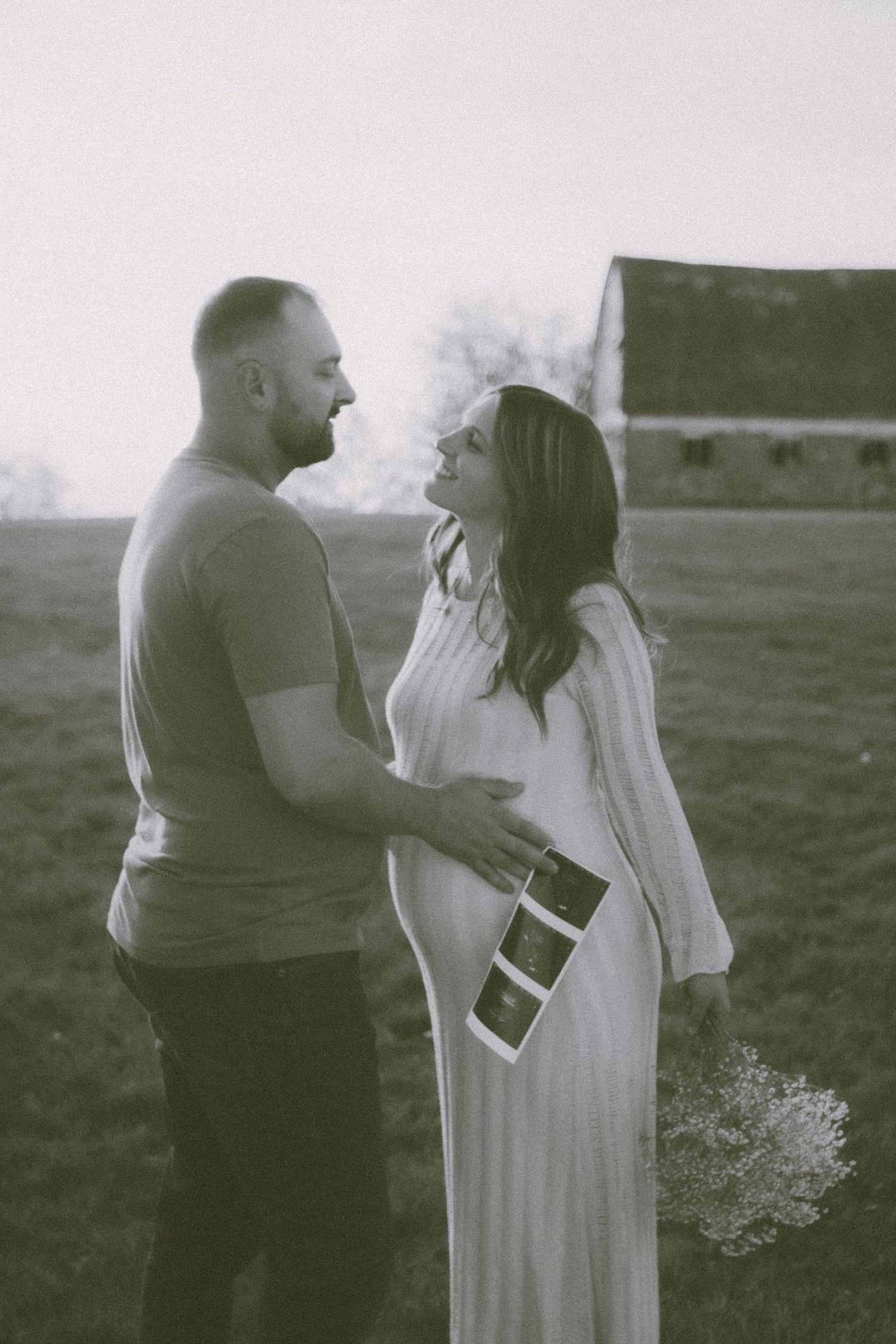 Maternity Session in Milaca, MN Photographer Photography Wedding Couples Engagement Session Senior Unique