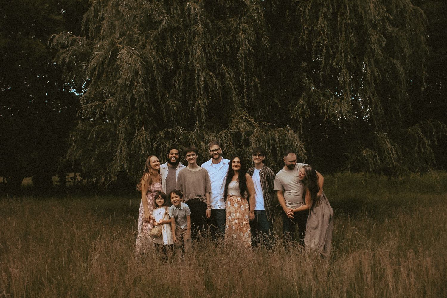 A warm lifestyle family session in Elk River, Minnesota Photographer Photography Wedding Couples Engagement Session Senior Unique