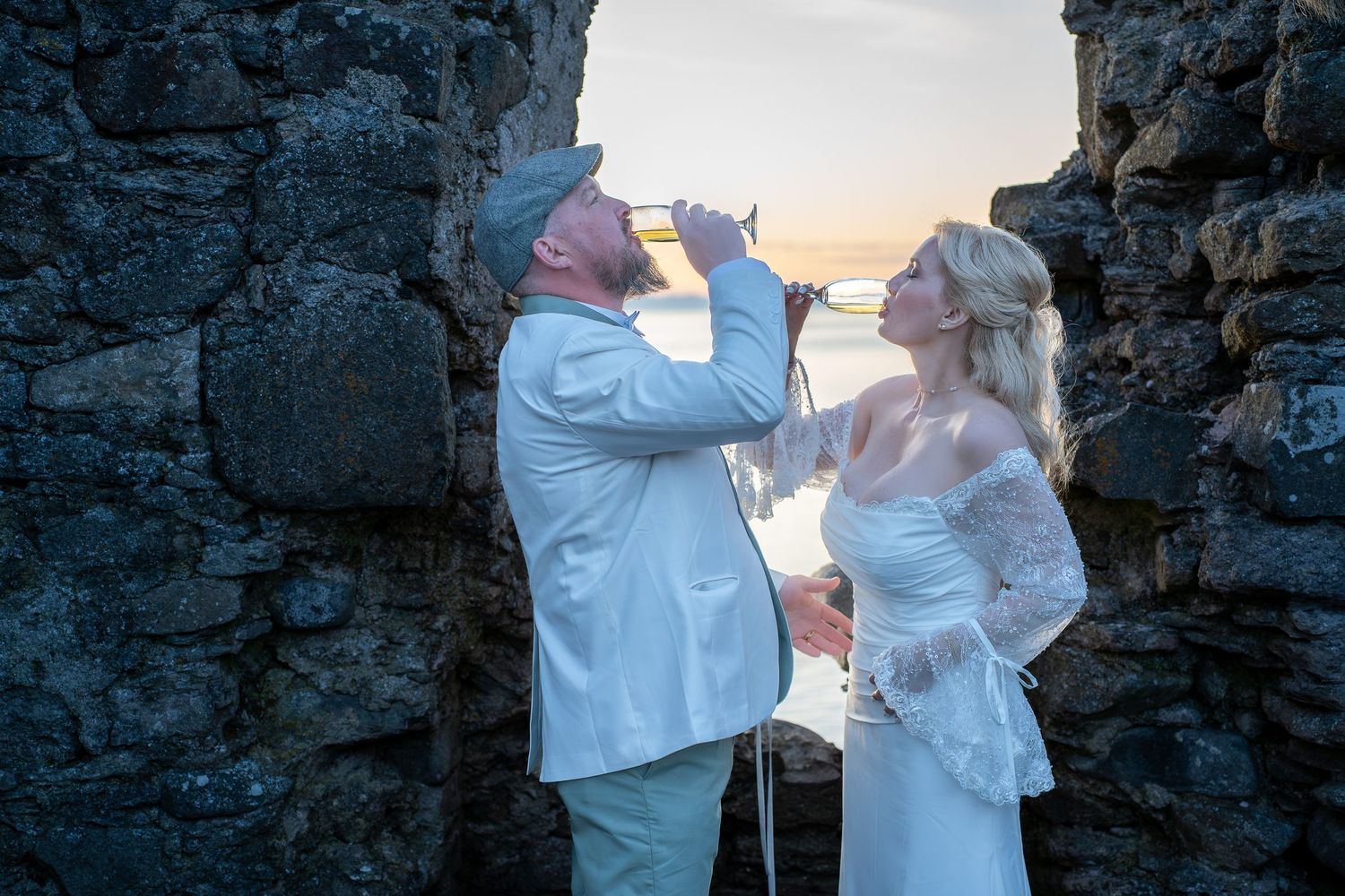 Bride and groom eloping in Scotland