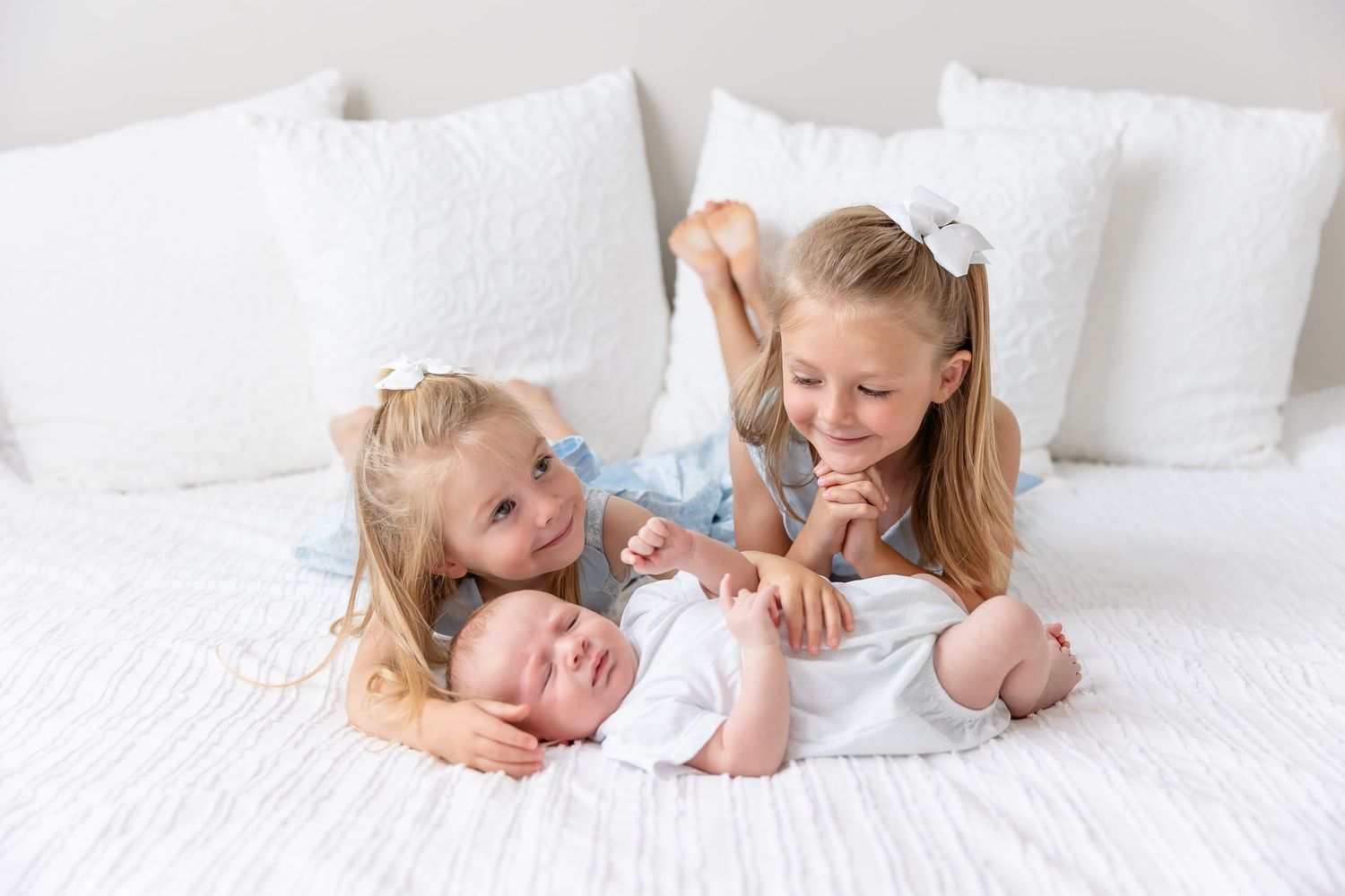 Dallas Junkin Photography. Tuscaloosa lifestyle newborn portraits.