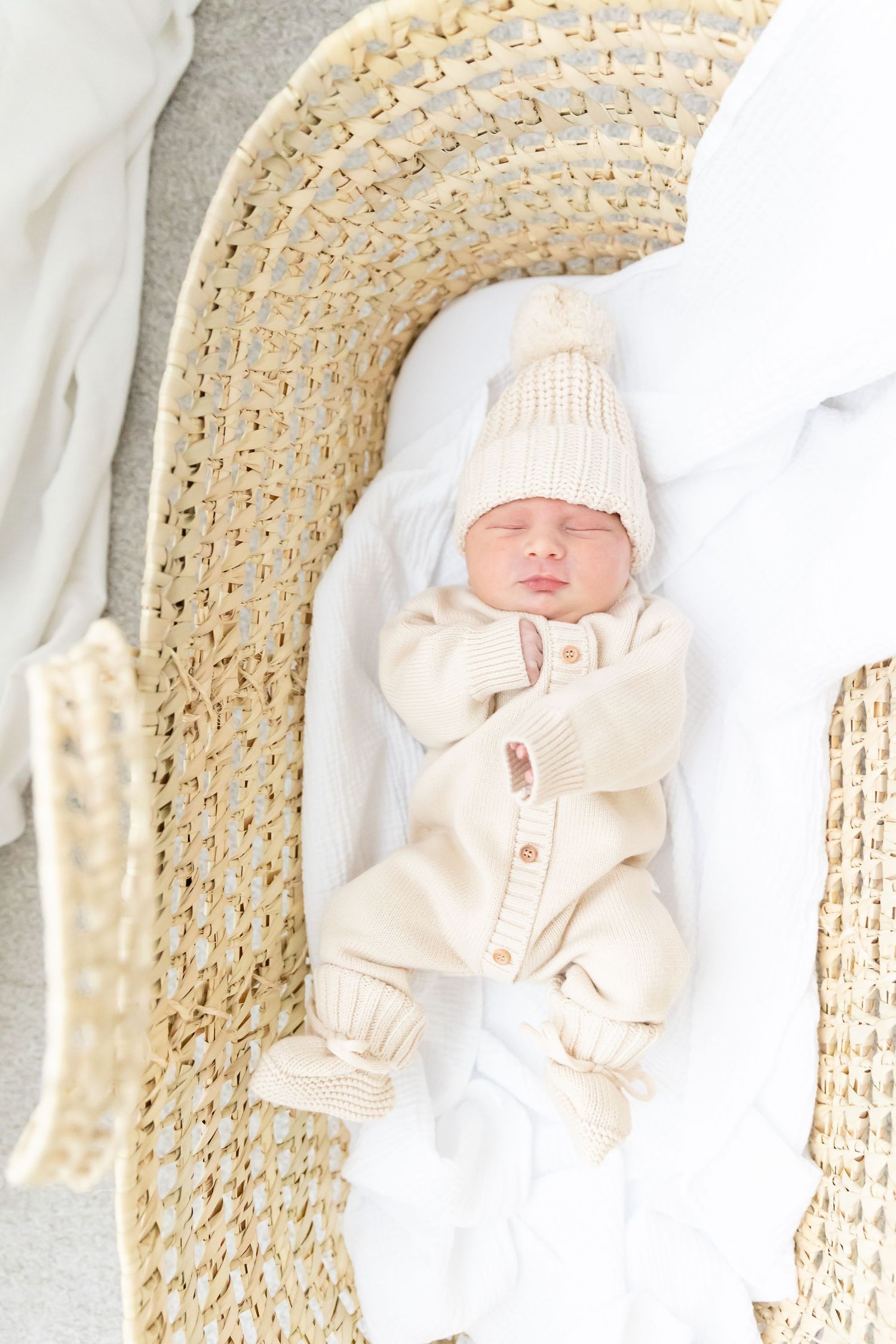Dallas Junkin Photography. Tuscaloosa lifestyle newborn portraits.