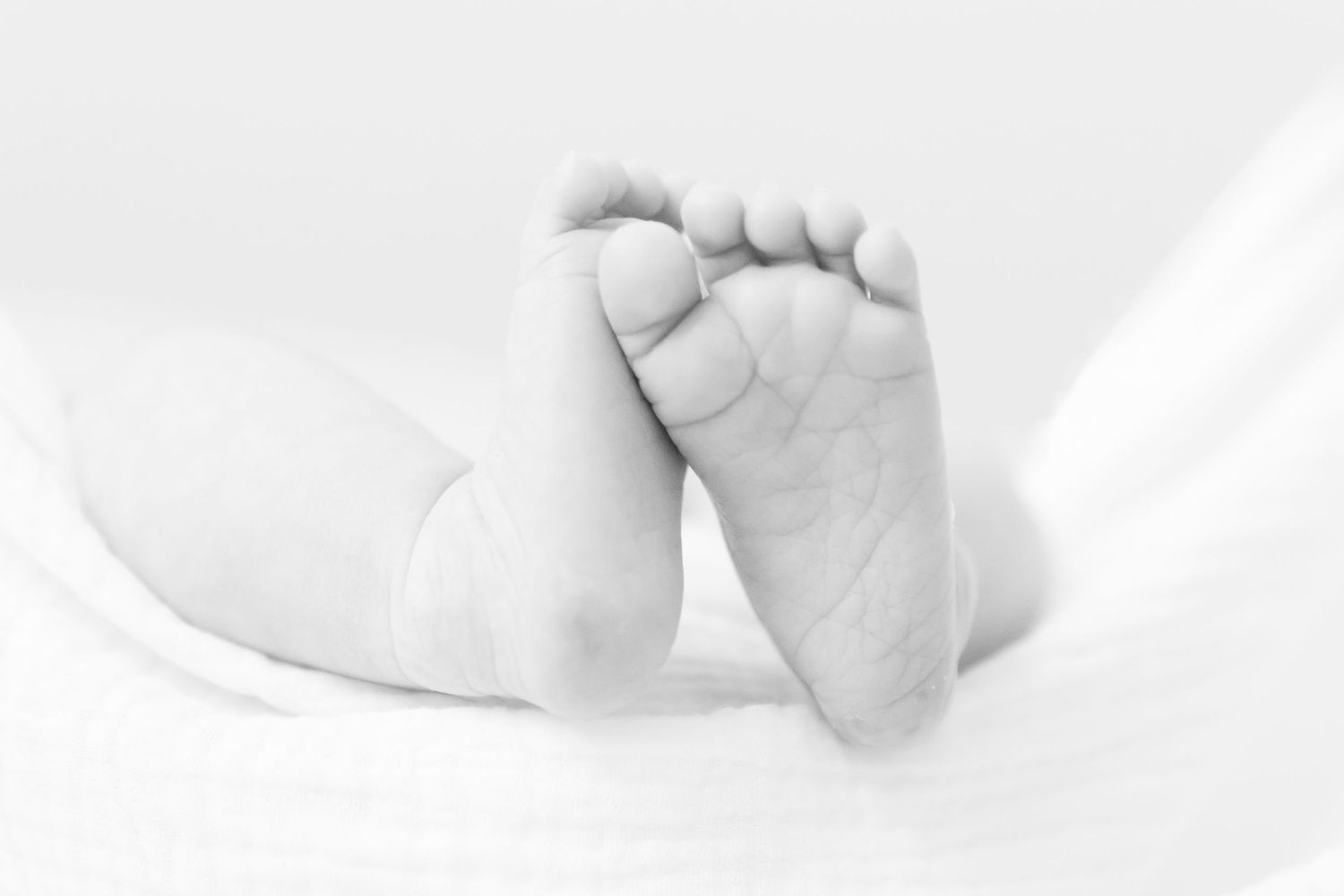Dallas Junkin Photography. Tuscaloosa lifestyle newborn portraits.