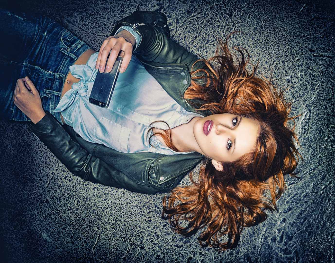 Bella Thorne, photographer Alec Watson