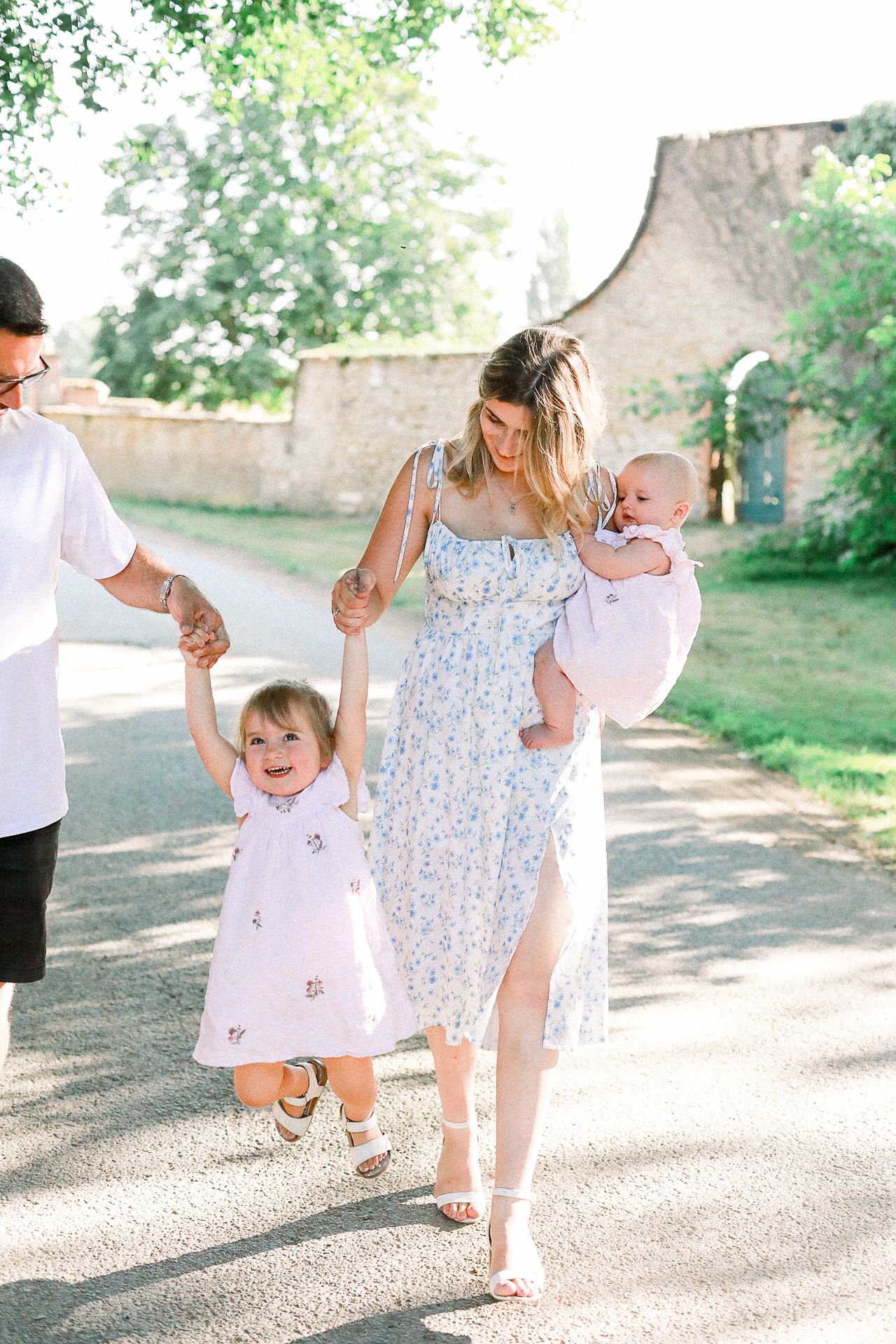 Summer Mini Sessions in East Yorkshire, filled with golden light, genuine moments and beautiful family memories.