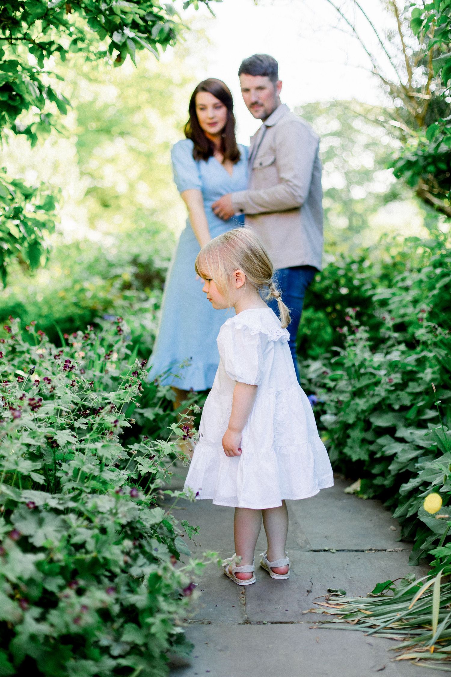 Outdoor family photography at sunset by Tabitha Stark Photography
