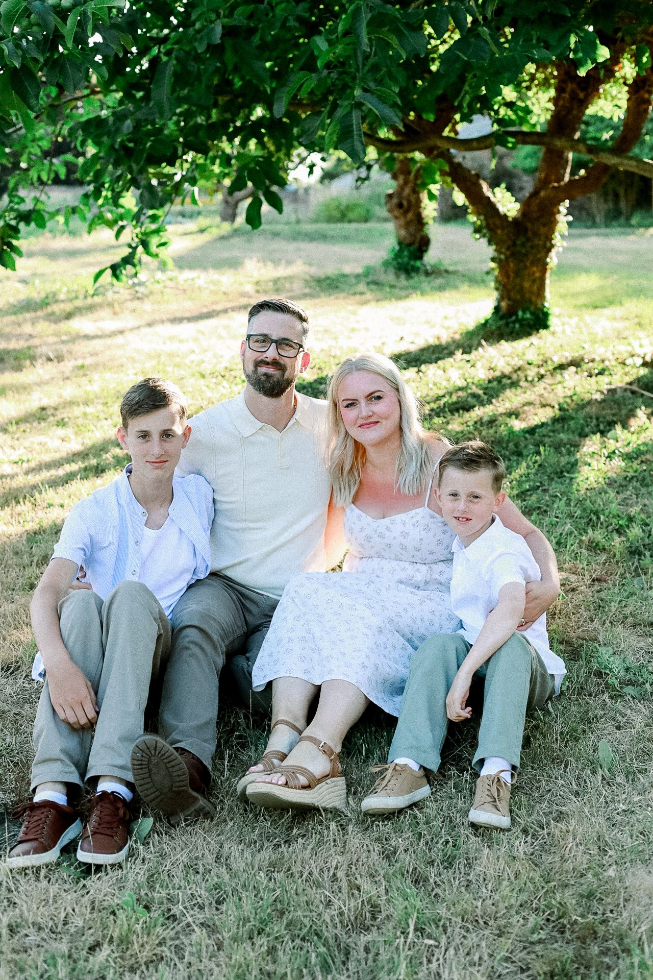 Summer Mini Sessions in East Yorkshire, filled with golden light, genuine moments and beautiful family memories.