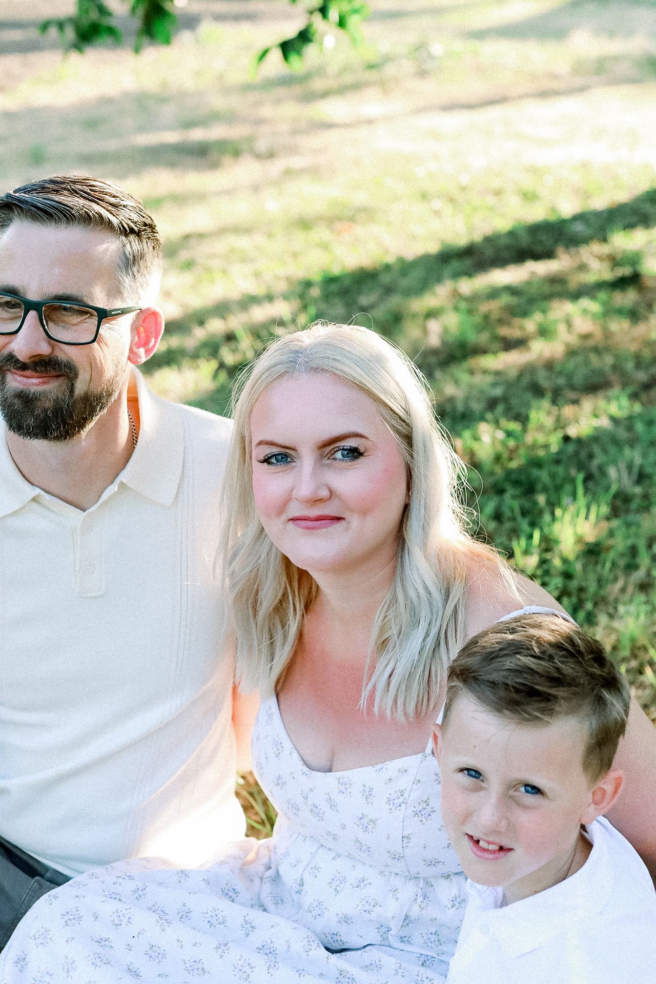 Summer Mini Sessions in East Yorkshire, filled with golden light, genuine moments and beautiful family memories.