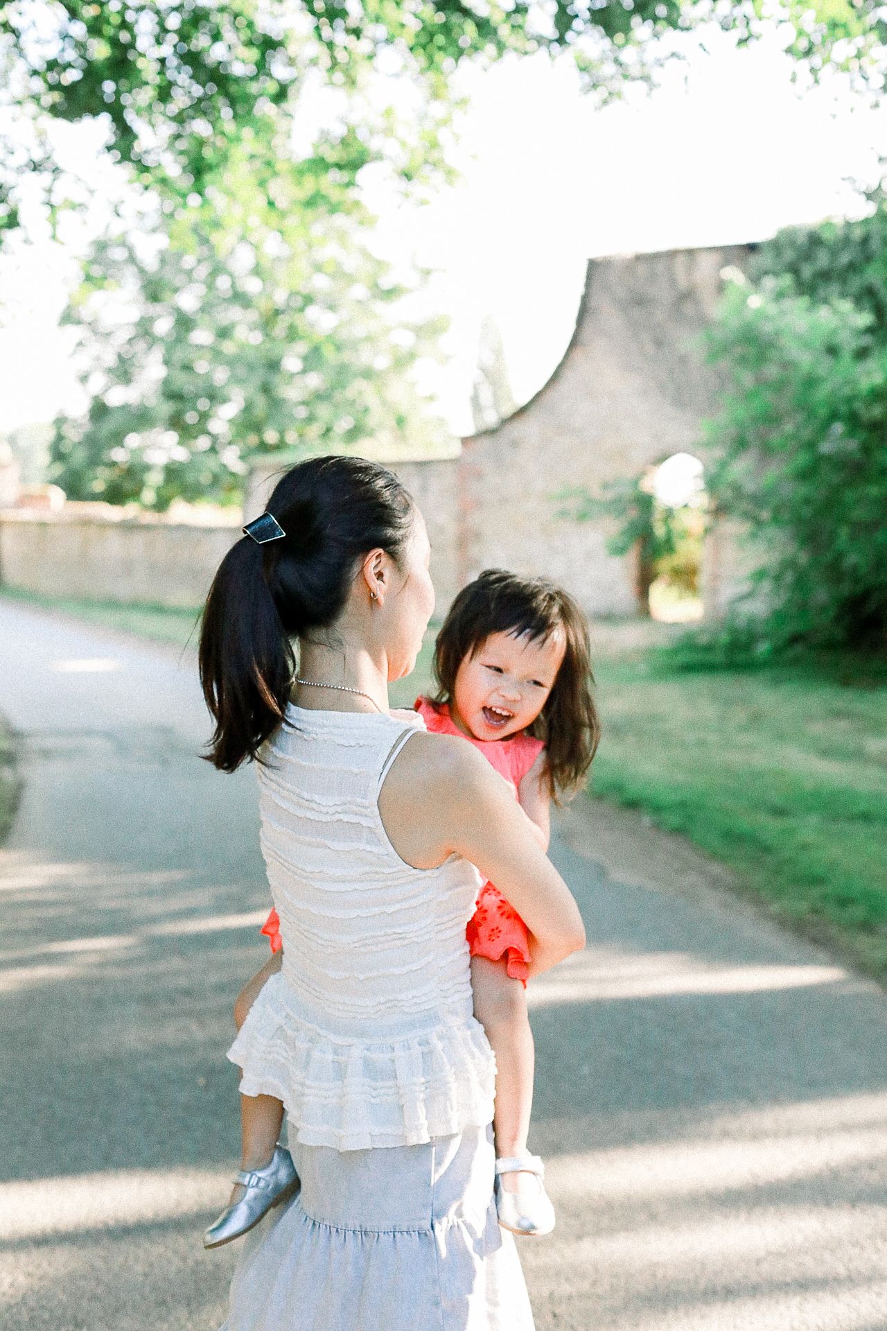 Summer Mini Sessions in East Yorkshire, filled with golden light, genuine moments and beautiful family memories.
