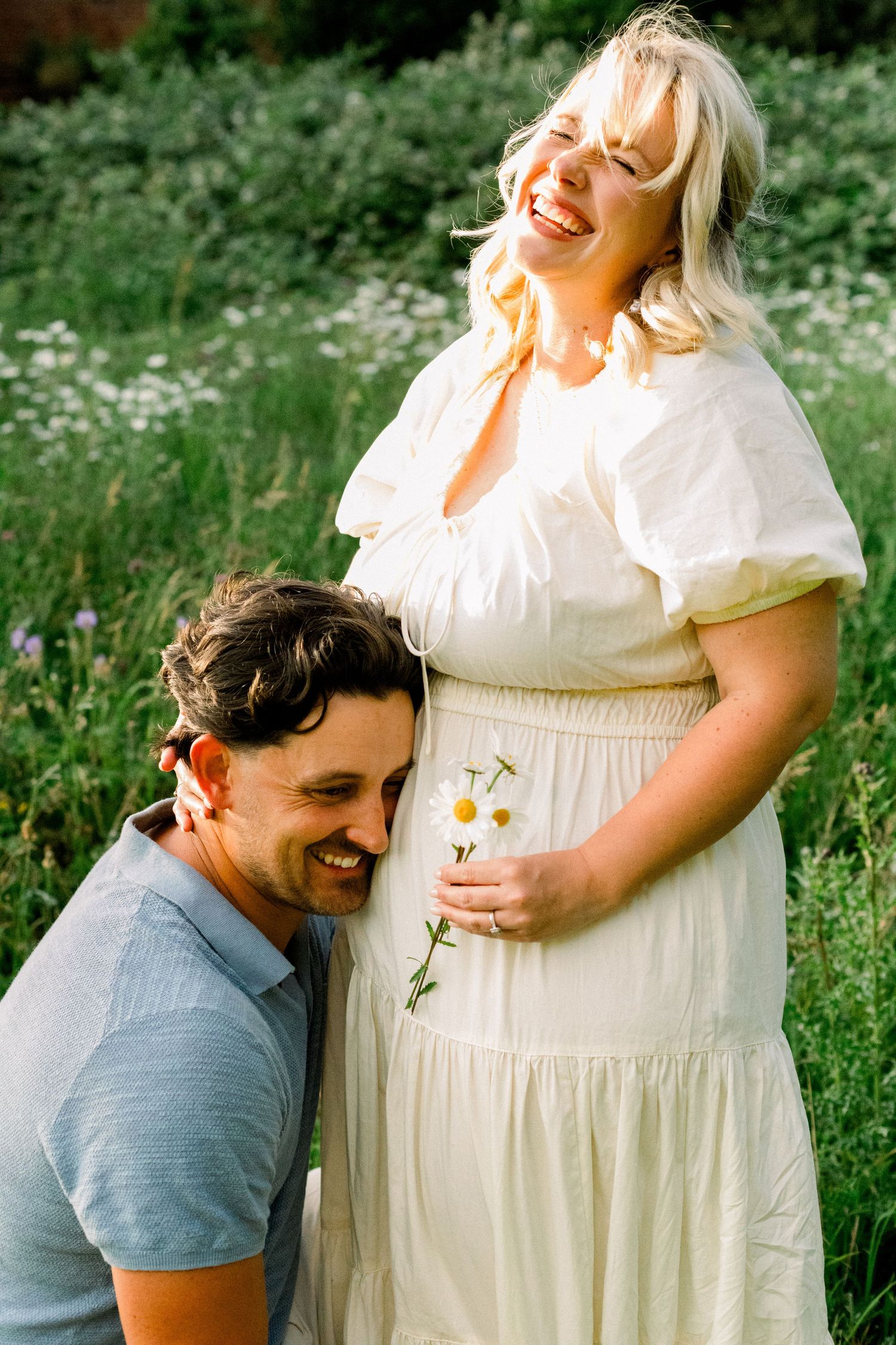 pregnancy announcement shoot in east yorkshire