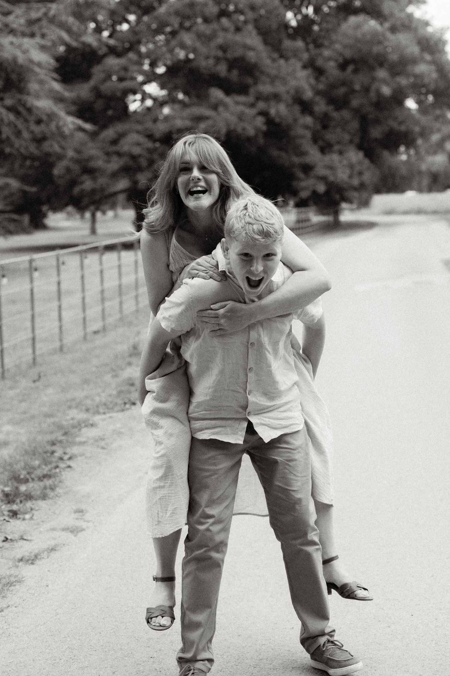 Summer Mini Sessions in East Yorkshire, filled with golden light, genuine moments and beautiful family memories.