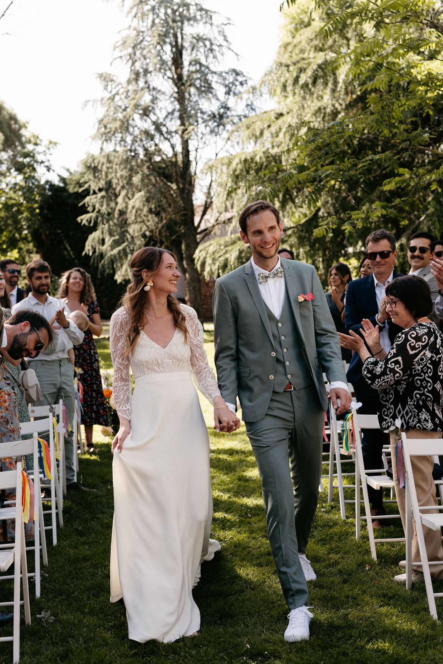 Couple Goals   - Mariage élégant beaujolais 
Elaine Noailles, photographe éditoriale Annecy Oyonnax Genève Lyon