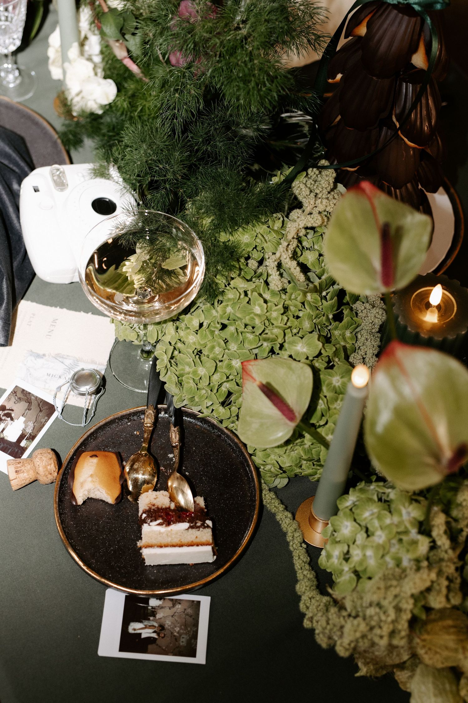 Photos de Mariage luxe
Elaine Noailles, photographe éditoriale Annecy Oyonnax Genève Lyon
France et suisse