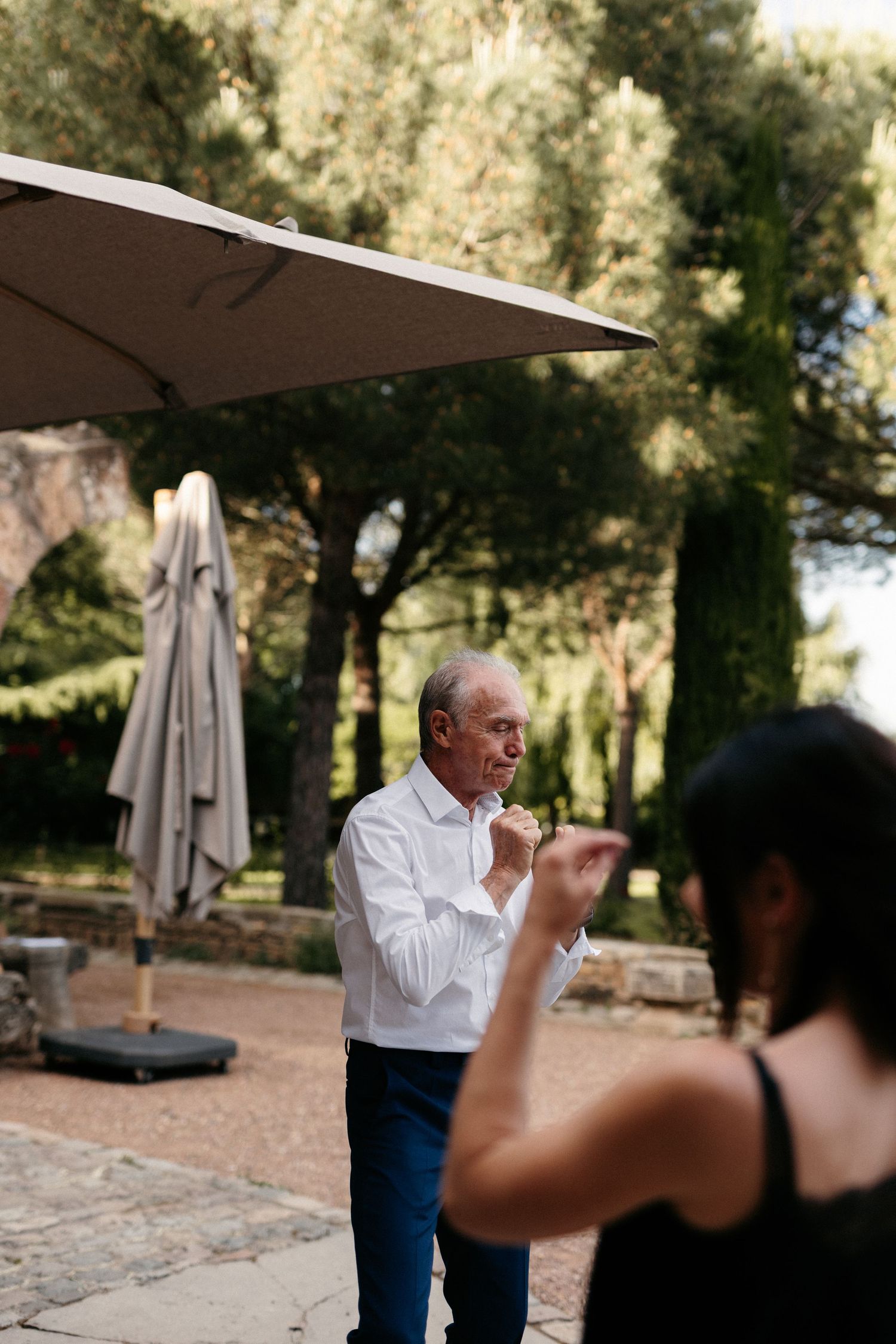 Mariage élégant beaujolais 
Elaine Noailles, photographe éditoriale Annecy Oyonnax Genève Lyon