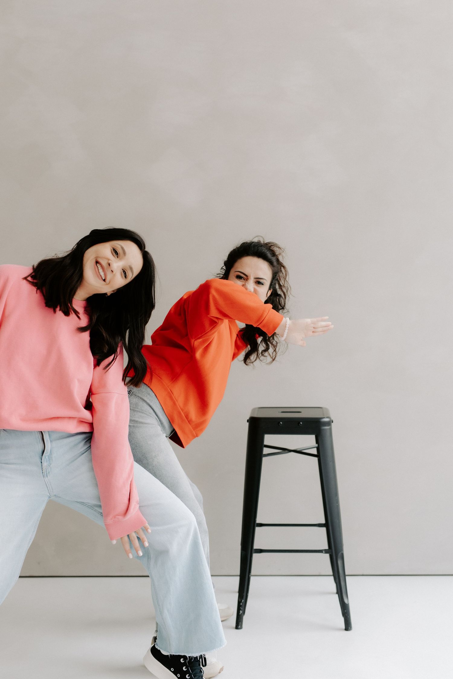 Studio PINO accompagne PME et créateurs en branding : plateforme de marque, identité visuelle, direction artistique et contenus.