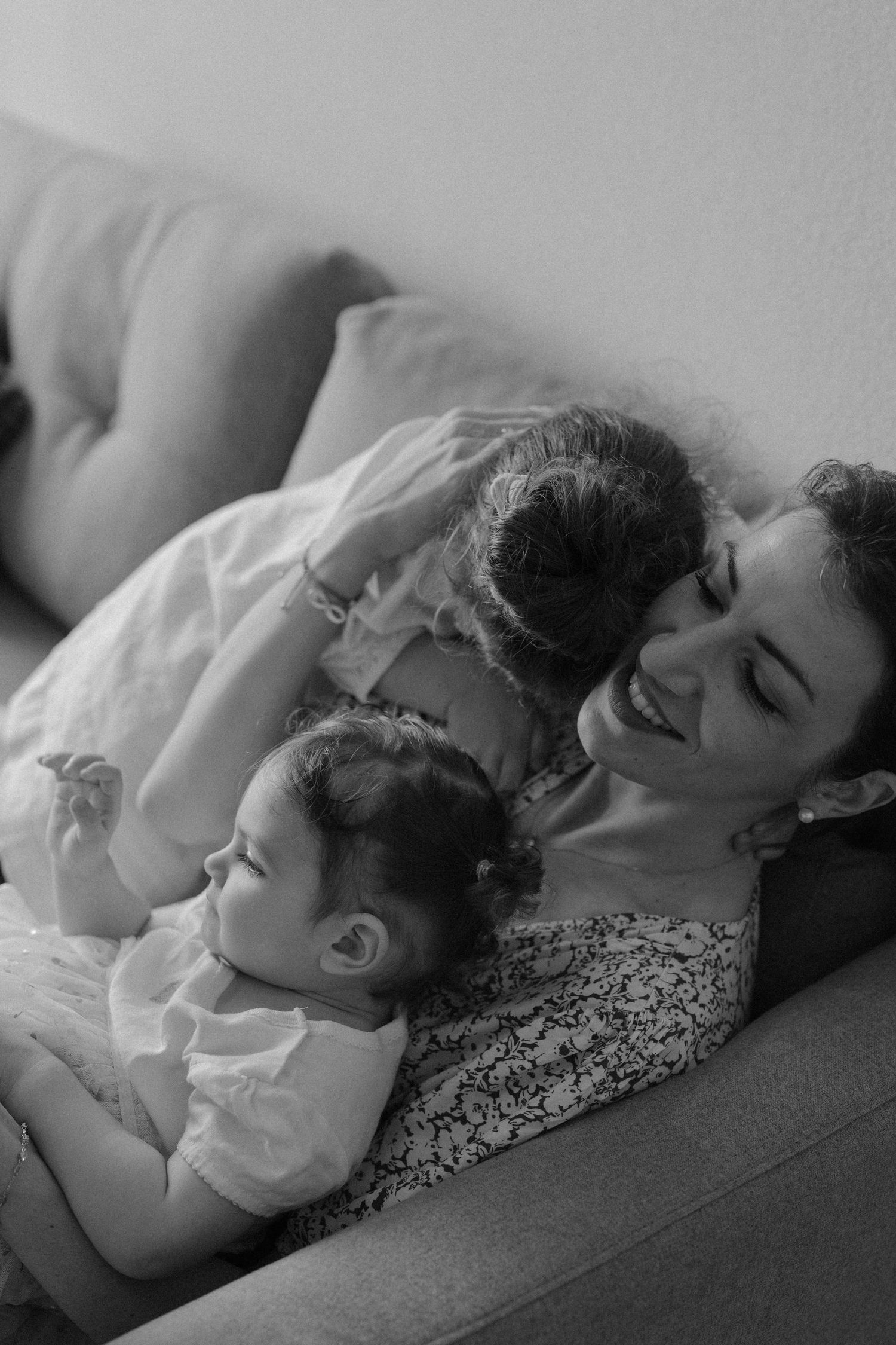 Photos de maternité - allaitement - naissance 
Elaine Noailles, photographe éditoriale Annecy Oyonnax Genève Lyon
France et suisse