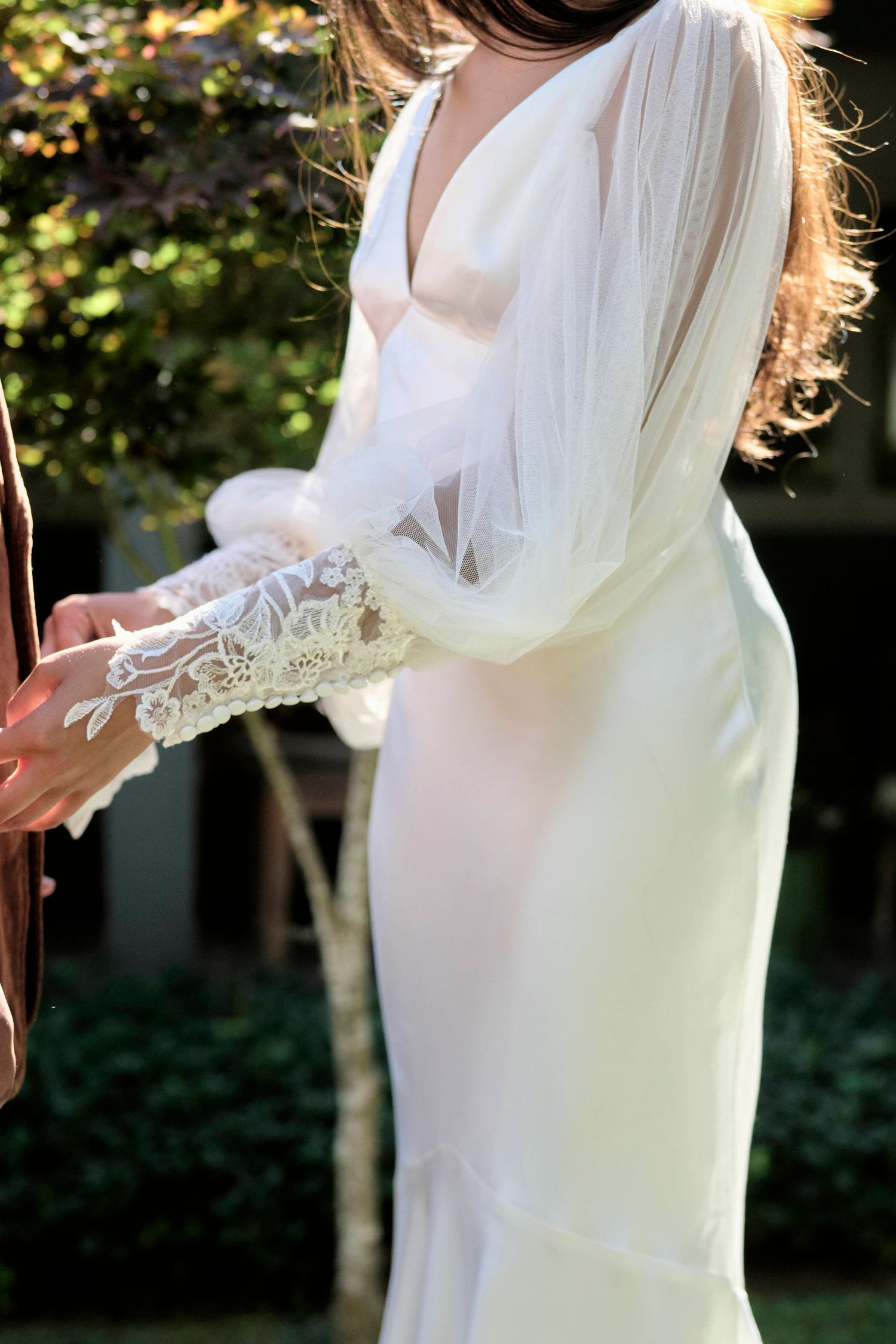 detail photo of the brides dress.