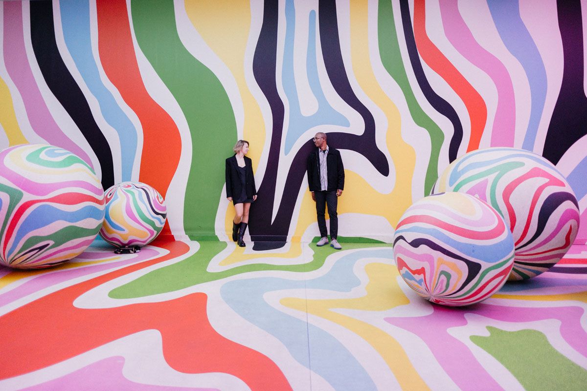 Chicago balloon museum art room engagement photographer atlas vow weddings