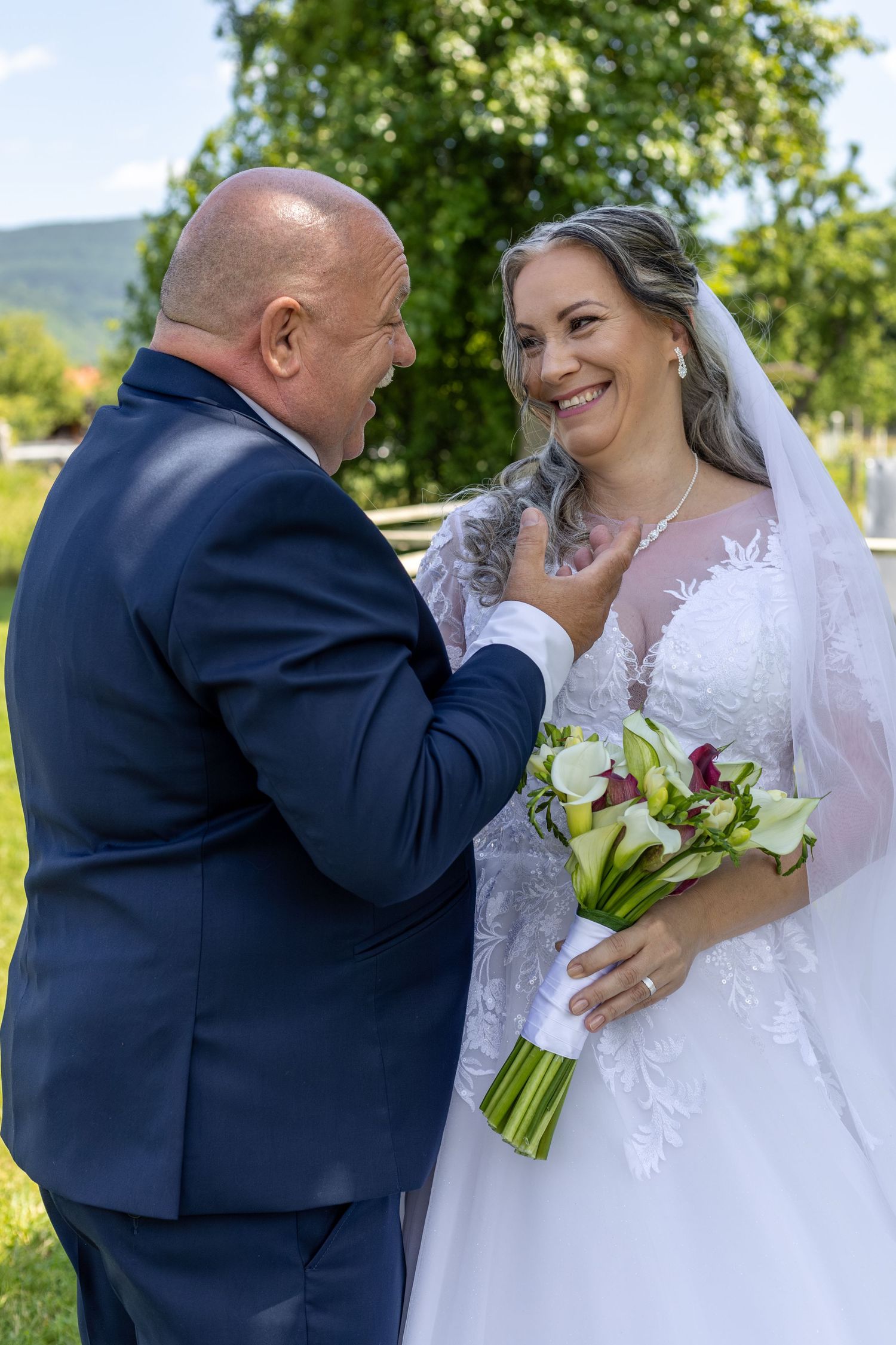 ženích počas príhovoru neveste