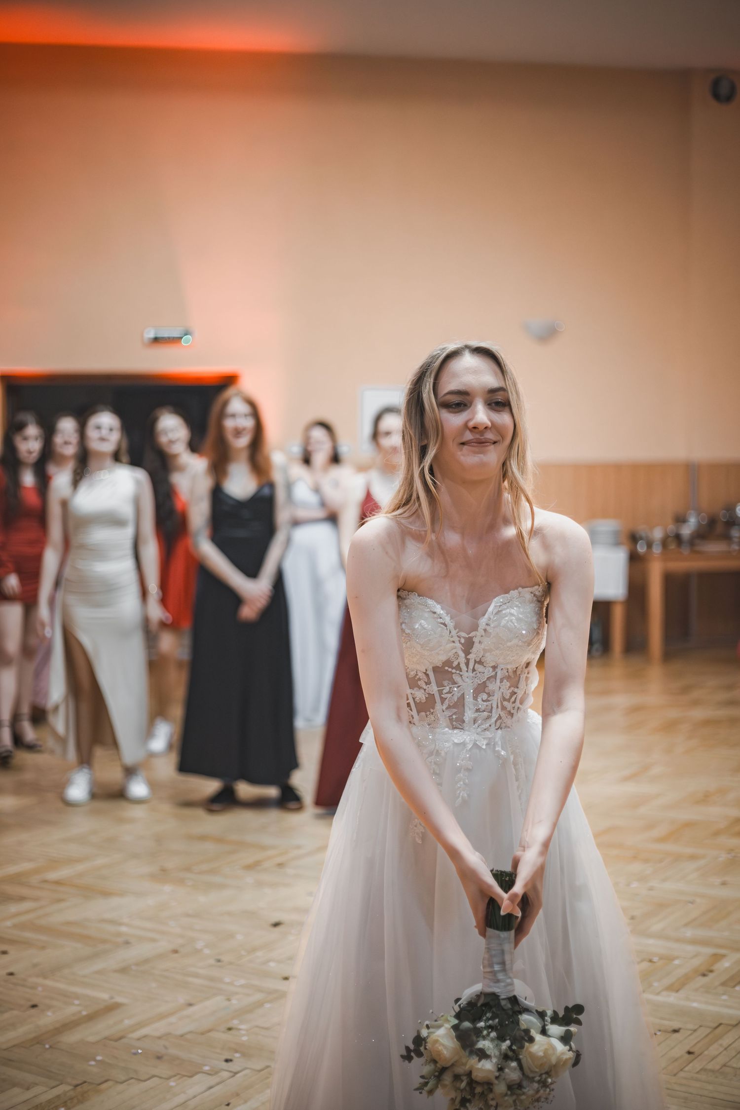 nevesta počas svadobného programu