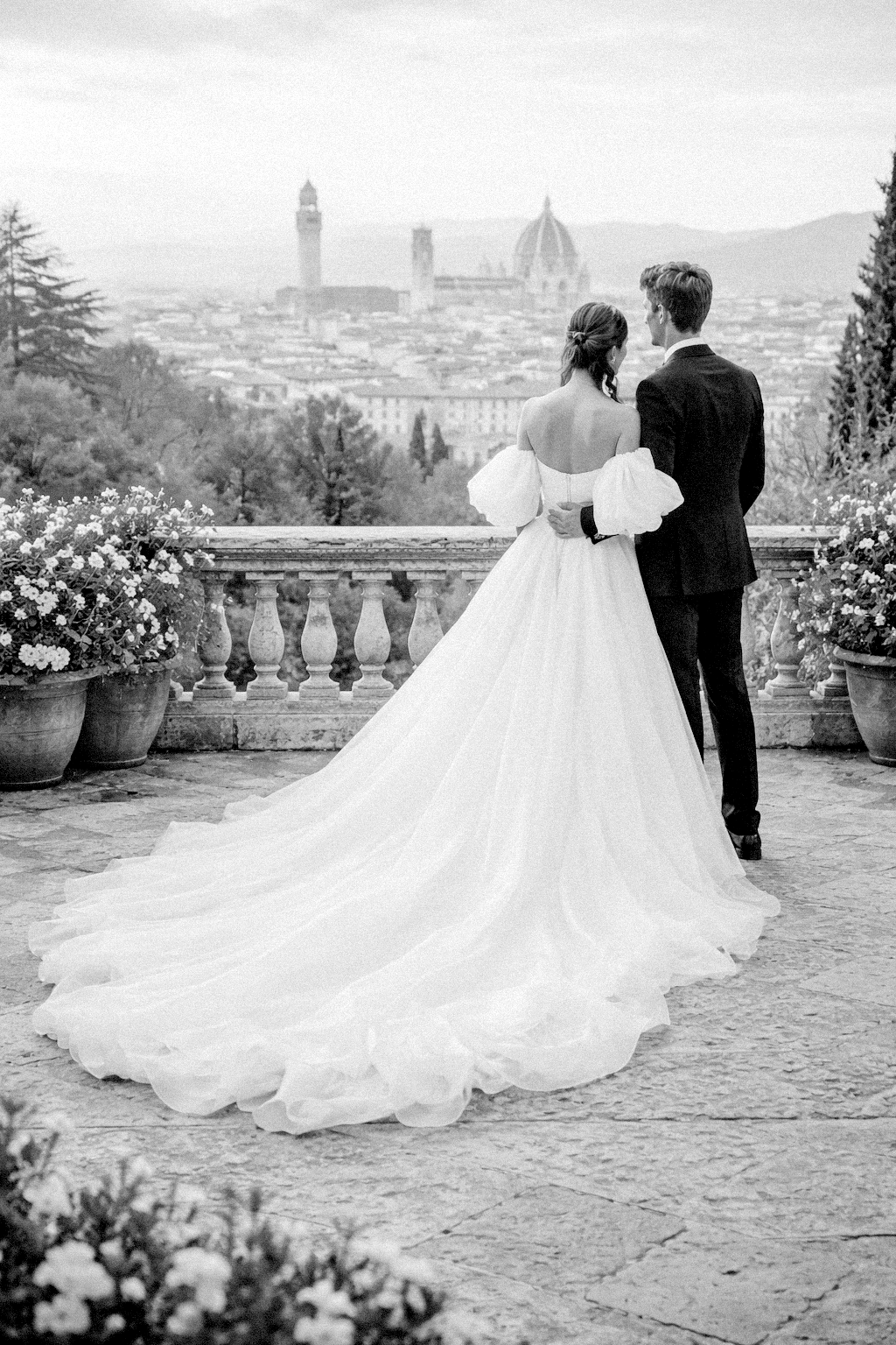 “Luxury wedding couple portrait in Florence, Italy with editorial composition”