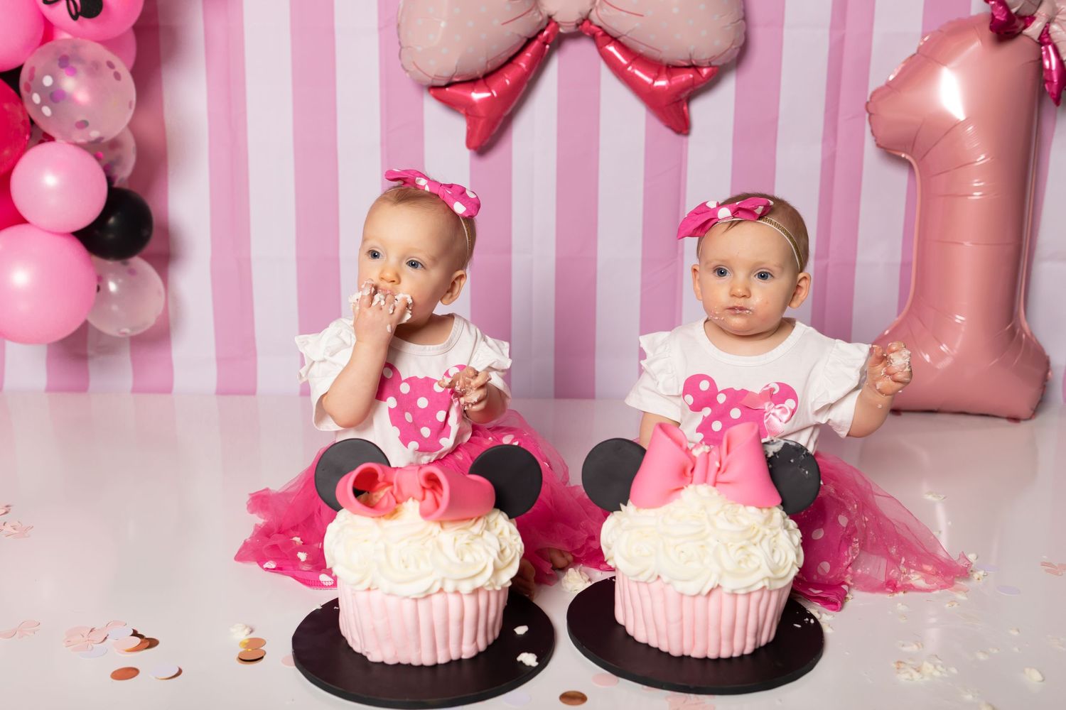 twin minnie mouse cake smash