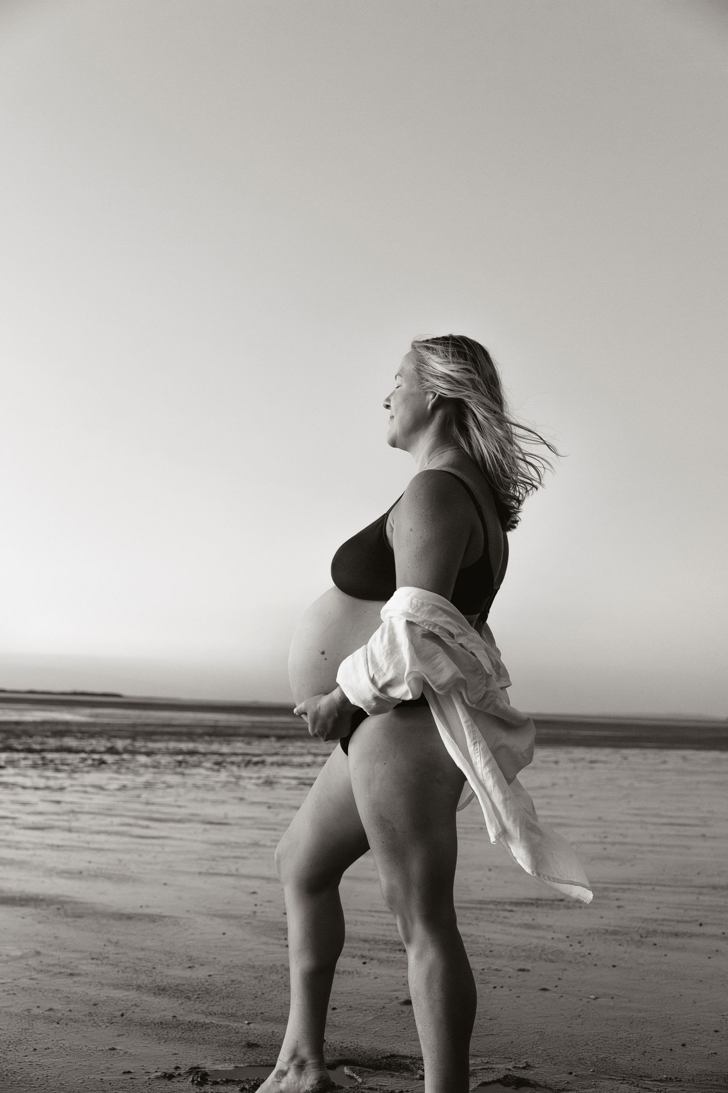 Maternity photoshoot on Wellington Point beach.