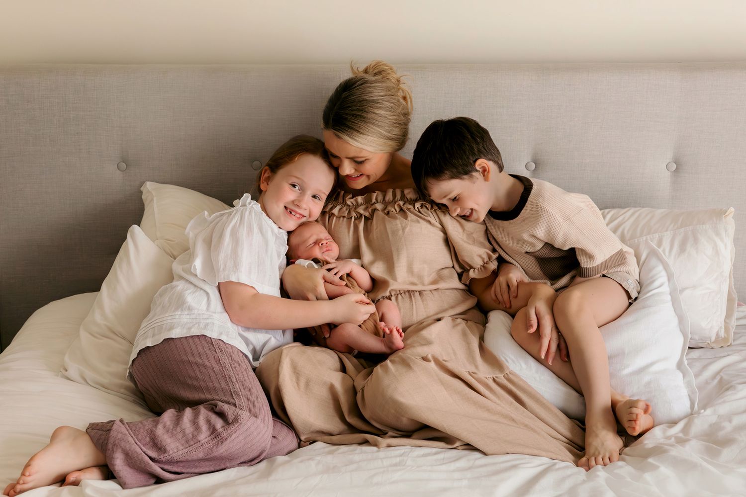 Family newborn photography at home in Brisbane Wynnum Manly Redlands area.