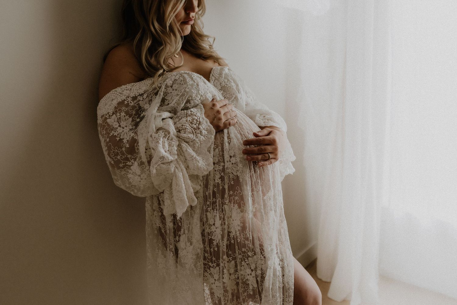 Professional Edmonton maternity photography capturing the beauty, emotion, and glow of pregnancy.