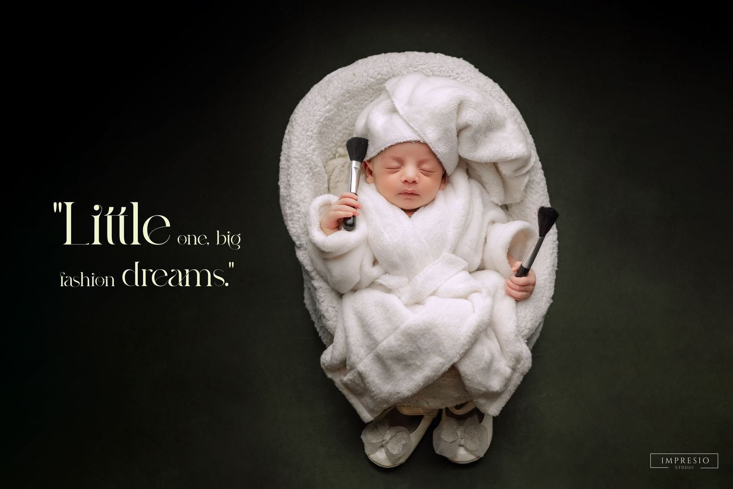 Candid newborn baby photoshoot – timeless expressions by Impresio Studio