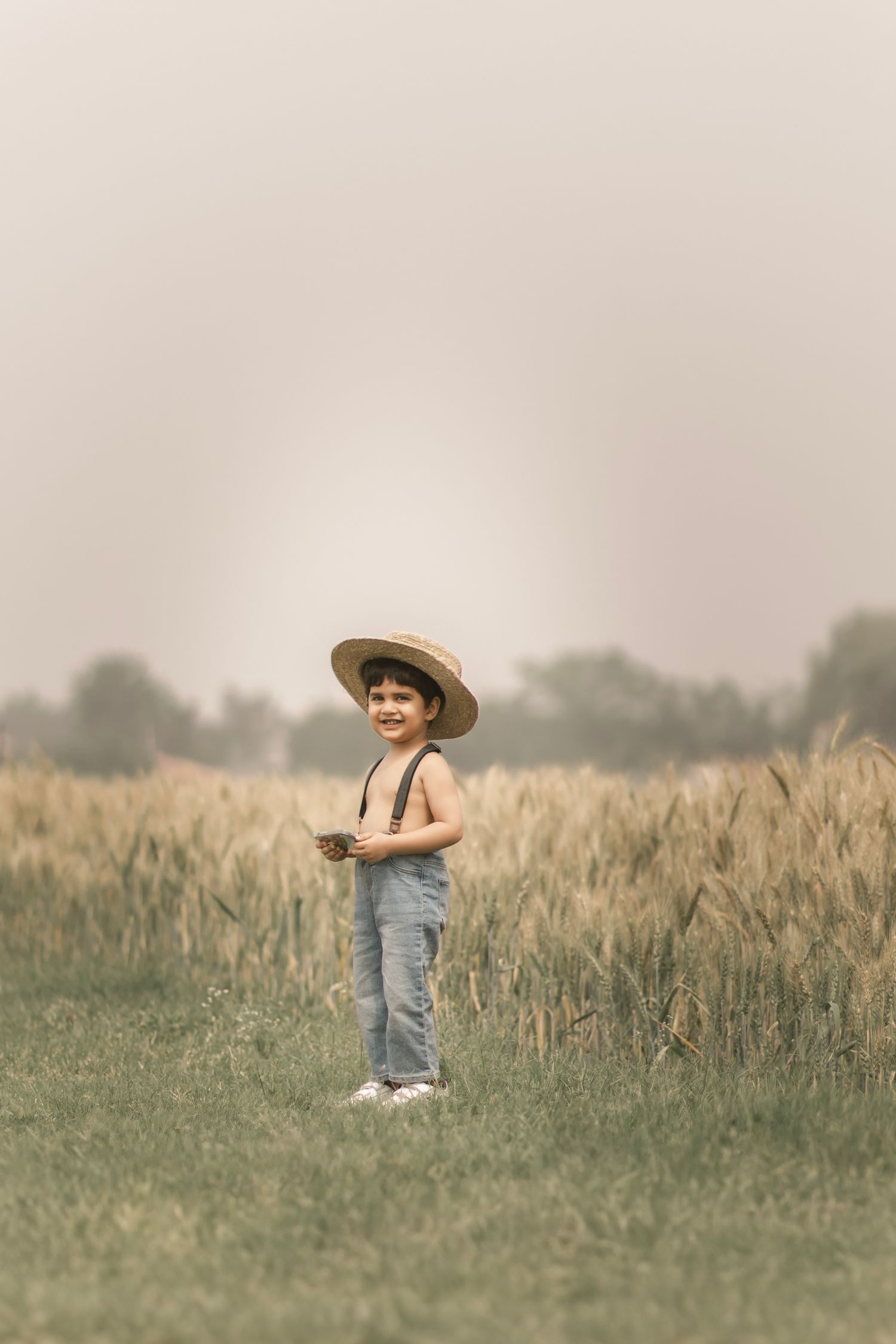 First birthday shoot with rustic decor – Impresio Studio