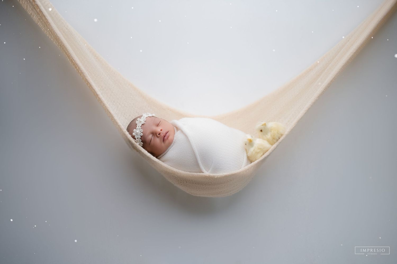 New born baby photoshoot with premium props – Impresio Studio