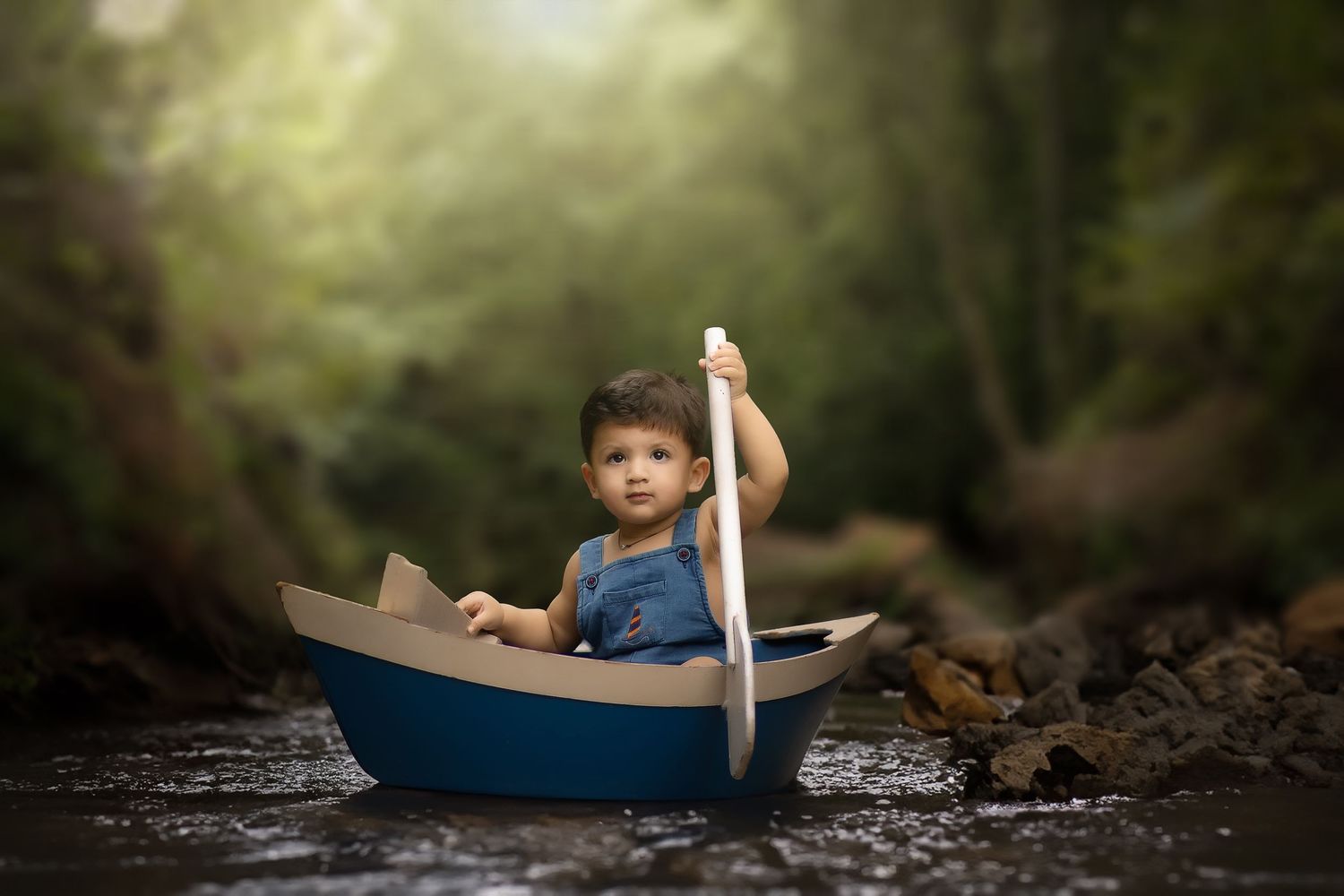 Pre birthday photoshoot near me with balloons and props – Impresio Studio