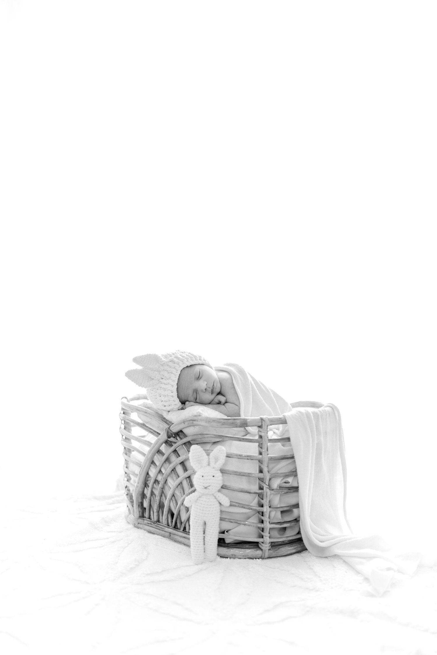 Wrapped newborn baby shoot with handmade accessories – Impresio Studio