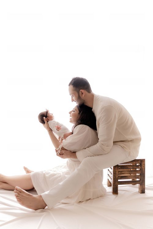 Artistic new born baby shoot setup – Impresio Studio photography