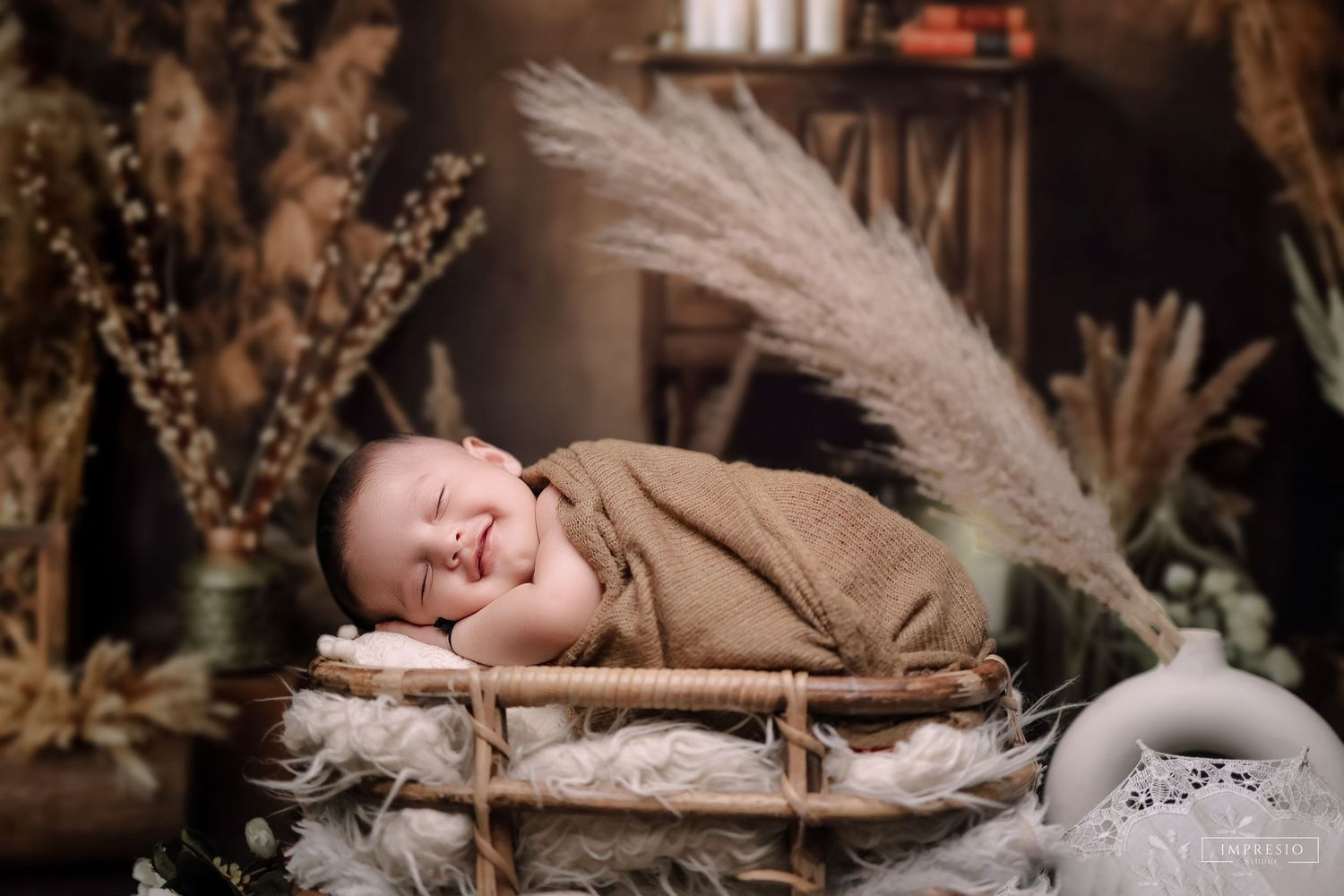 Best newborn photoshoot ideas – Impresio Studio