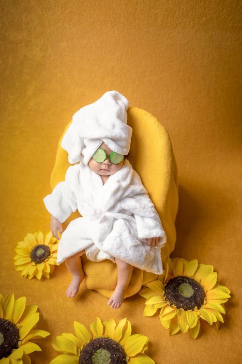 Premium newborn baby shoot package near me – Impresio Studio