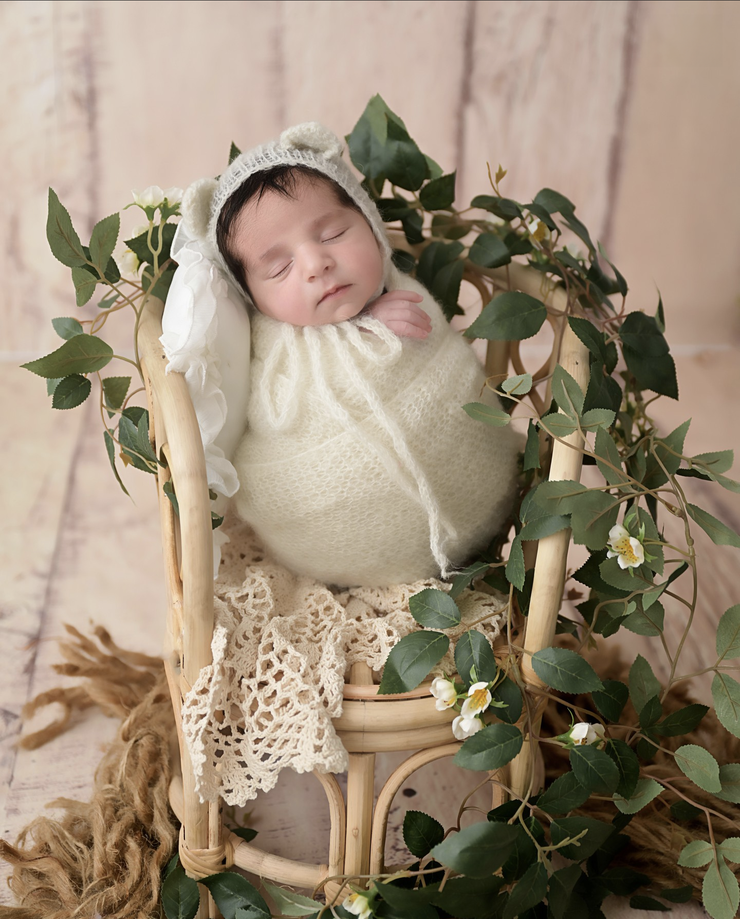 New born photoshoot with handmade wraps – Impresio Studio styling