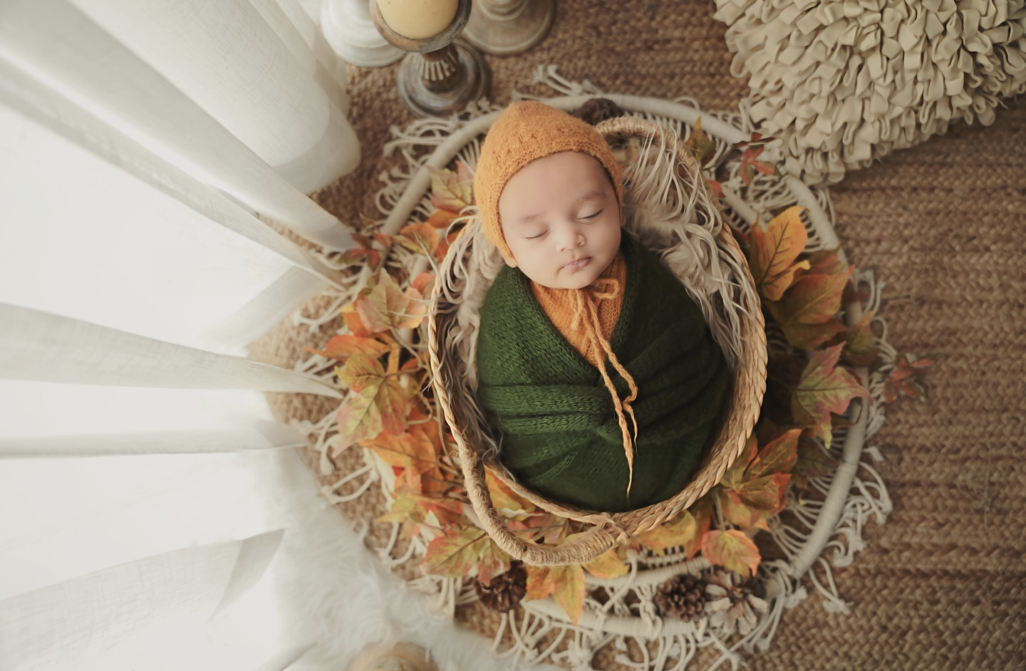 Adorable newborn baby shoot in neutral tones – Impresio Studio