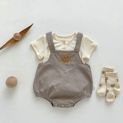 Designer party dress for children’s photo session – Impresio Studio