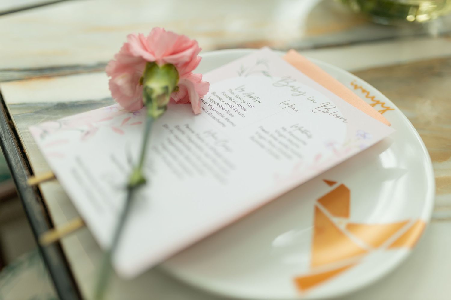 Baby shower shoot with elegant table setup – Impresio Studio